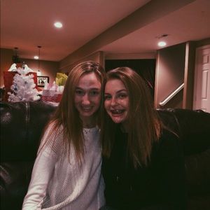 Meet your Posher, Hillary